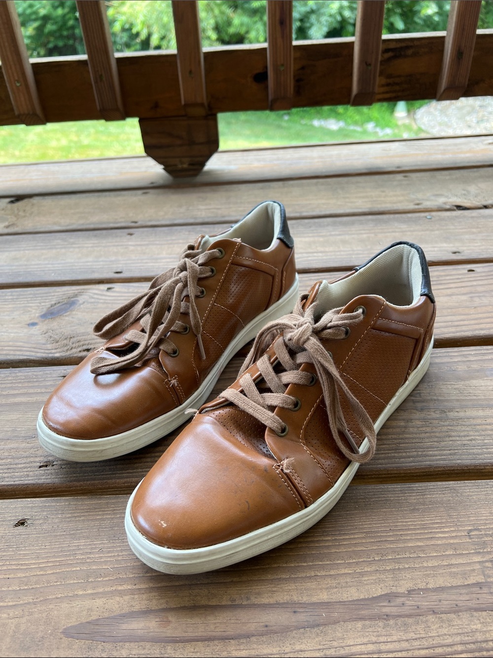 Goodfellow & Co Brown Leather Low-Top Sneakers